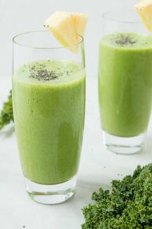 Kale and Pineapple Juice